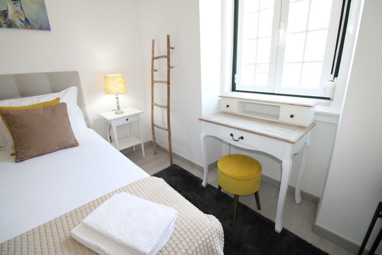 Apartamento Moderno Nas Olaias A 5 Minutos Da Faculdade Isel E Ist Lisboa Eksteriør bilde